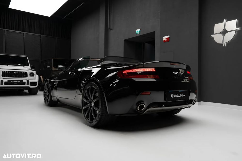 Aston Martin V8 Vantage - 14