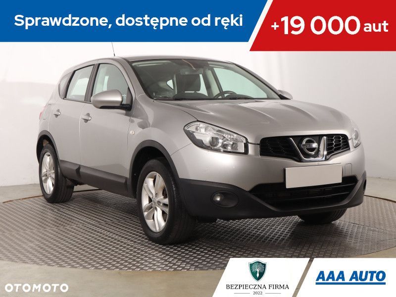 Nissan Qashqai - 2