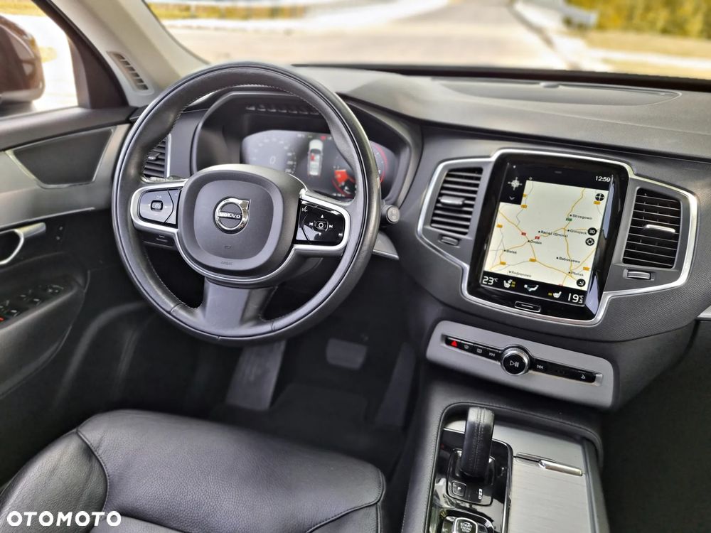 Volvo XC 90 B5 D AWD Geartronic Momentum Pro - 19