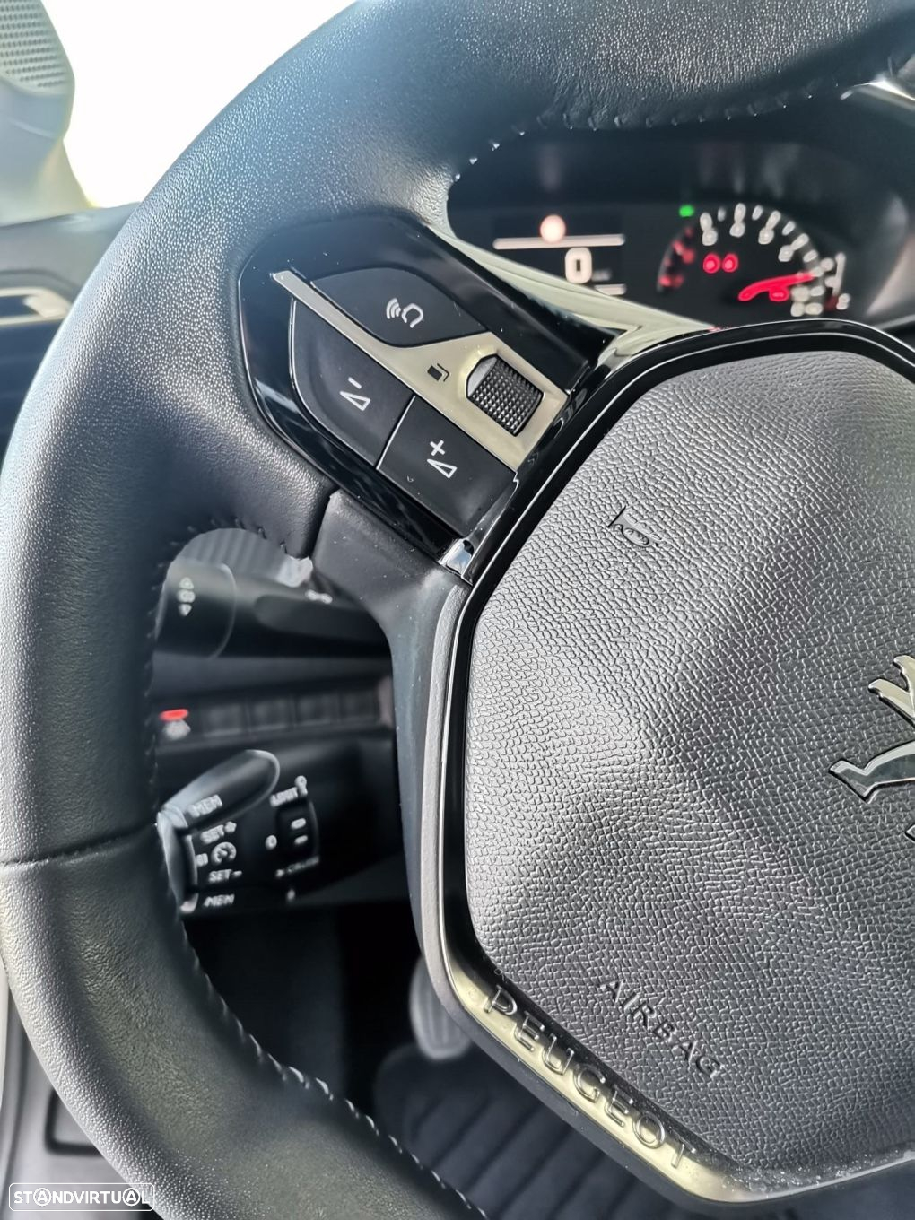 Peugeot 208 1.2 PureTech Active Pack - 18