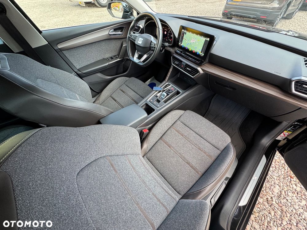 Seat Leon Sportstourer 2.0 TDI DSG Xcellence - 26