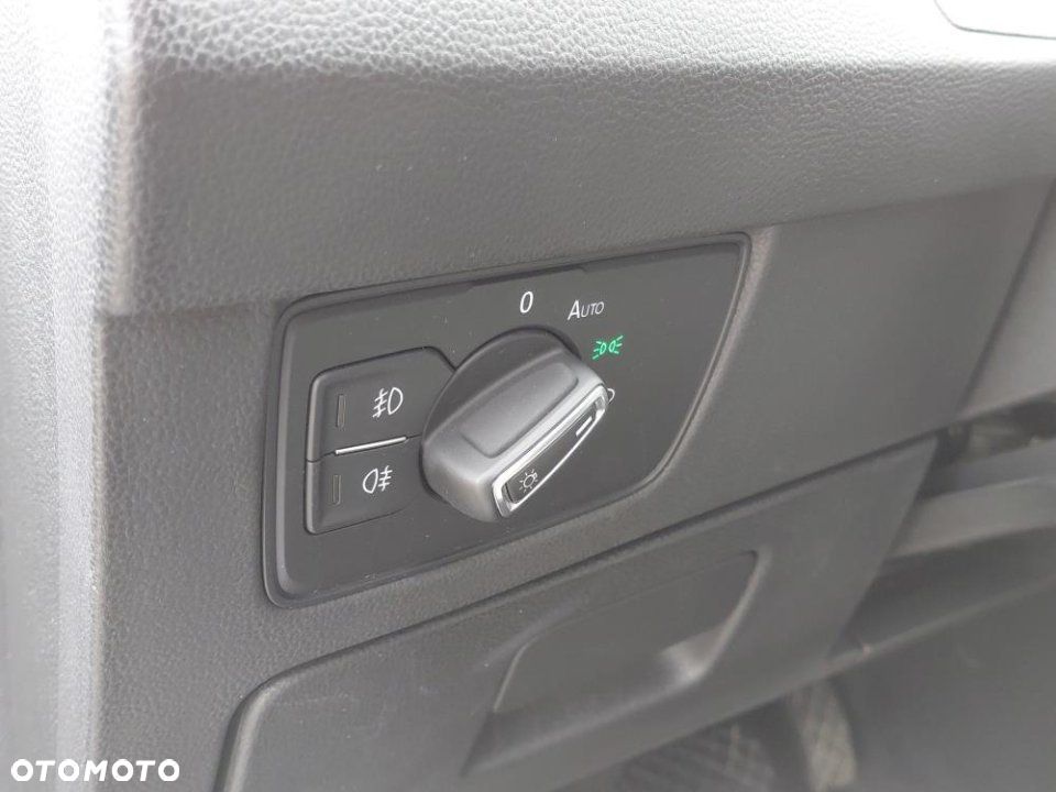 Volkswagen Passat - 20