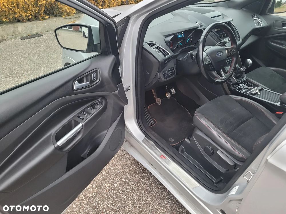 Ford Kuga - 15
