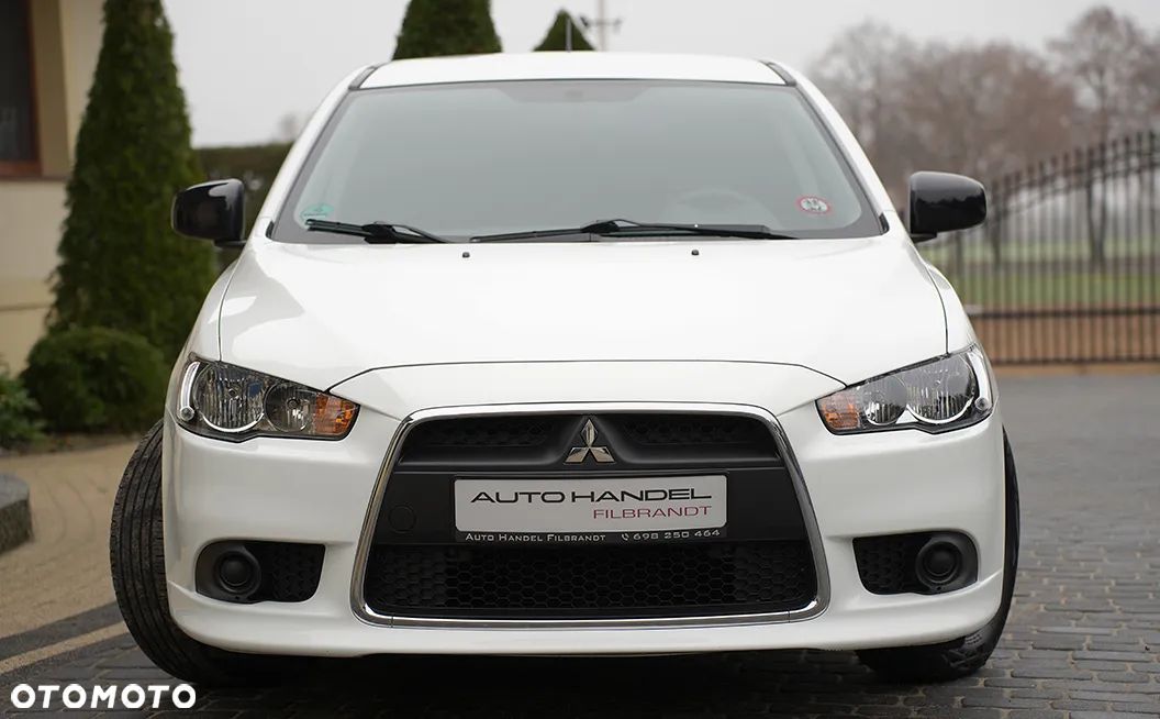 Mitsubishi Lancer 1.6 ClearTec Invite - 1