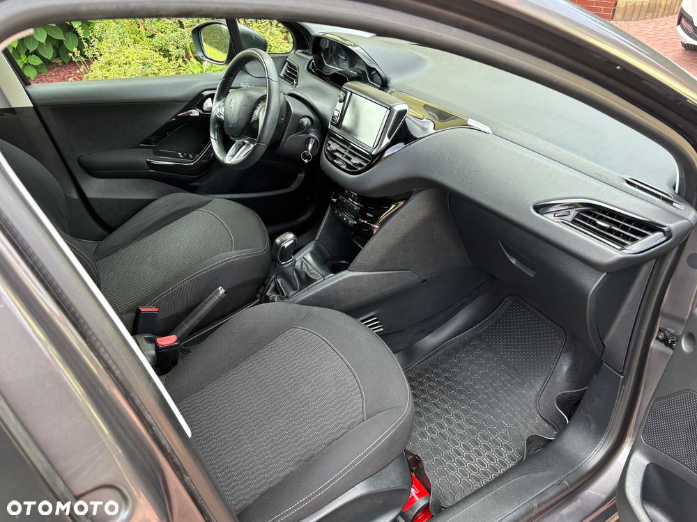 Peugeot 208 1.2 PureTech Allure - 7