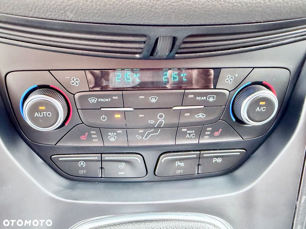 Ford Kuga 2.0 TDCi 4x4 Titanium - 23