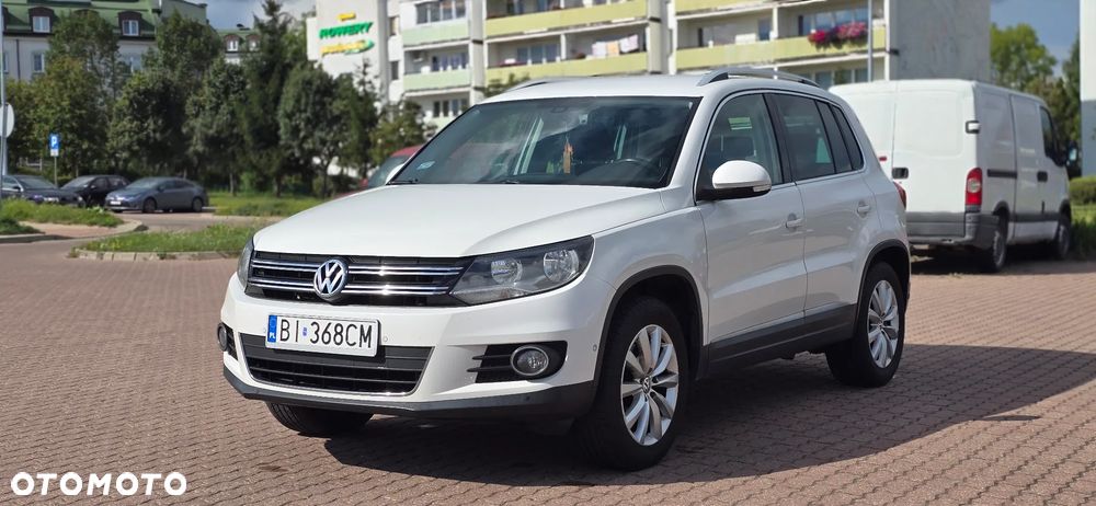 Volkswagen Tiguan - 1