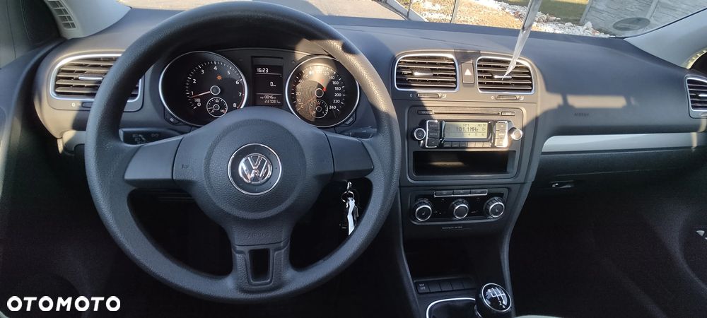 Volkswagen Golf 1.6 Team - 12