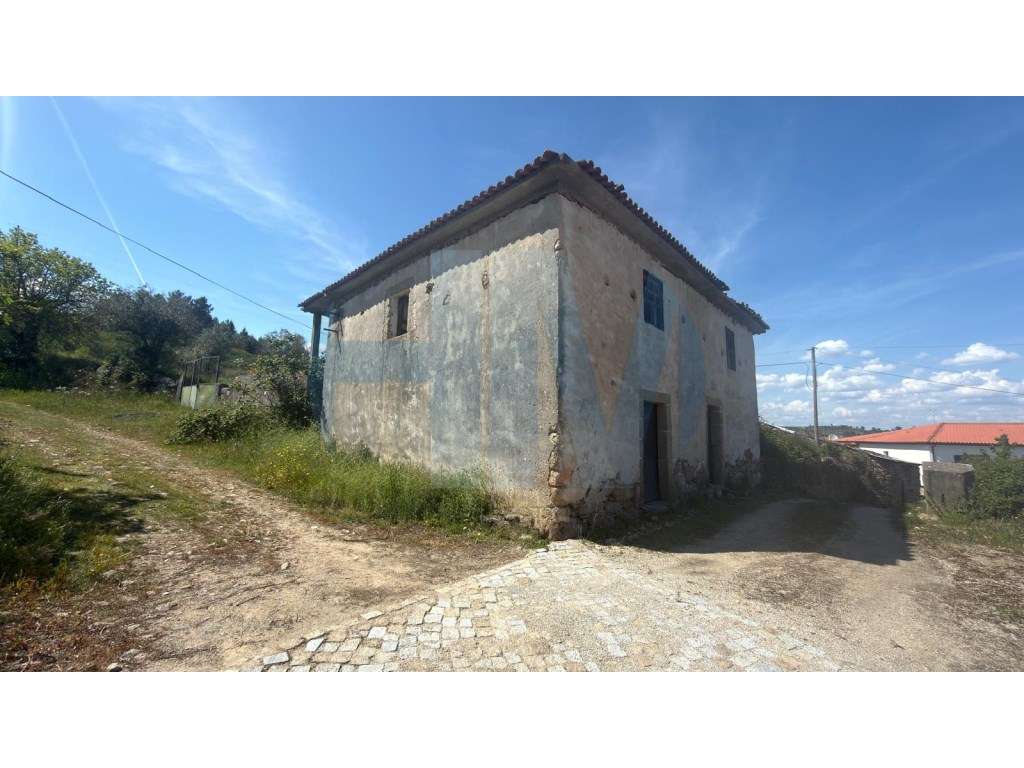 Quinta para restauro em Fradizela, Mirandela - Grande imagem: 2/18
