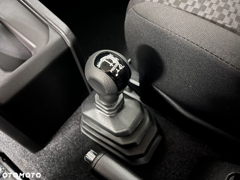 Suzuki Jimny - 25