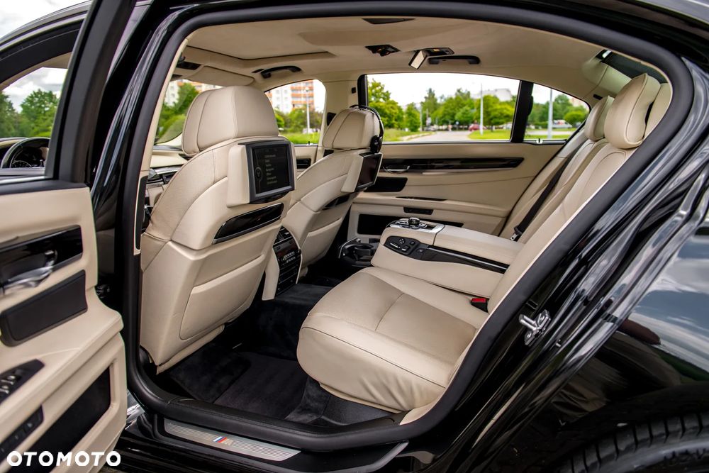 BMW Seria 7 760i - 16