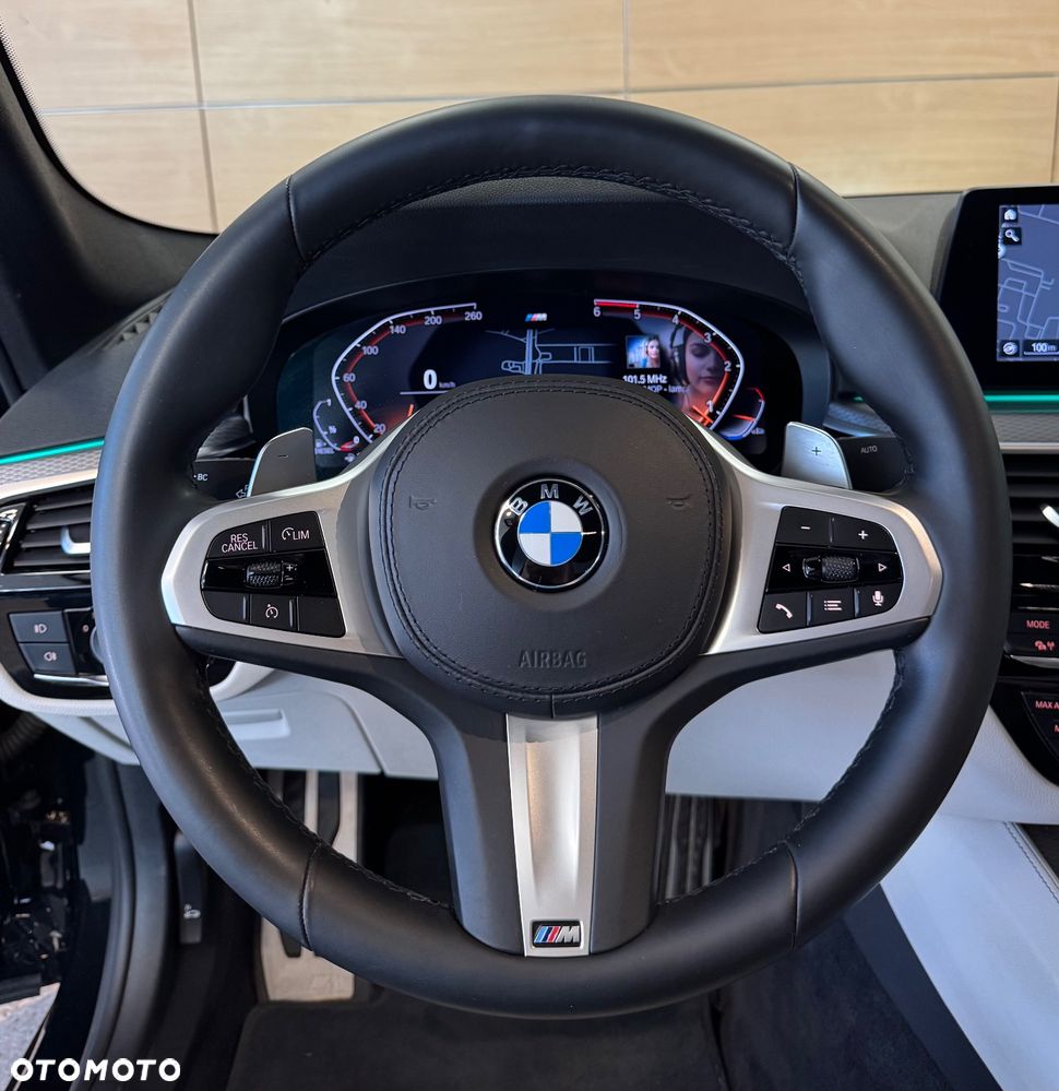 BMW Seria 5 520d xDrive M Sport sport - 18