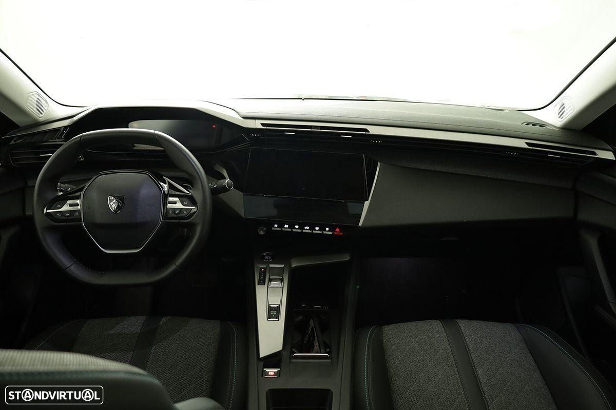 Peugeot 408 1.6 Hybrid Allure e-EAT8 - 8
