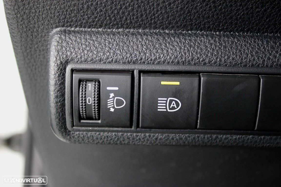Toyota Corolla 1.8 Hybrid Comfort - 20