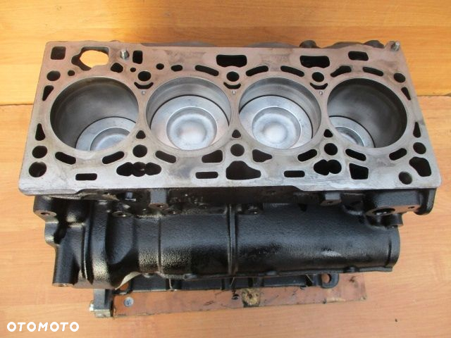 VW AUDI 2.0 TDI DFG DTG BLOK 03N023A V630 TŁOK WAŁ 04L V160 6 śrub sprzęgło - 6