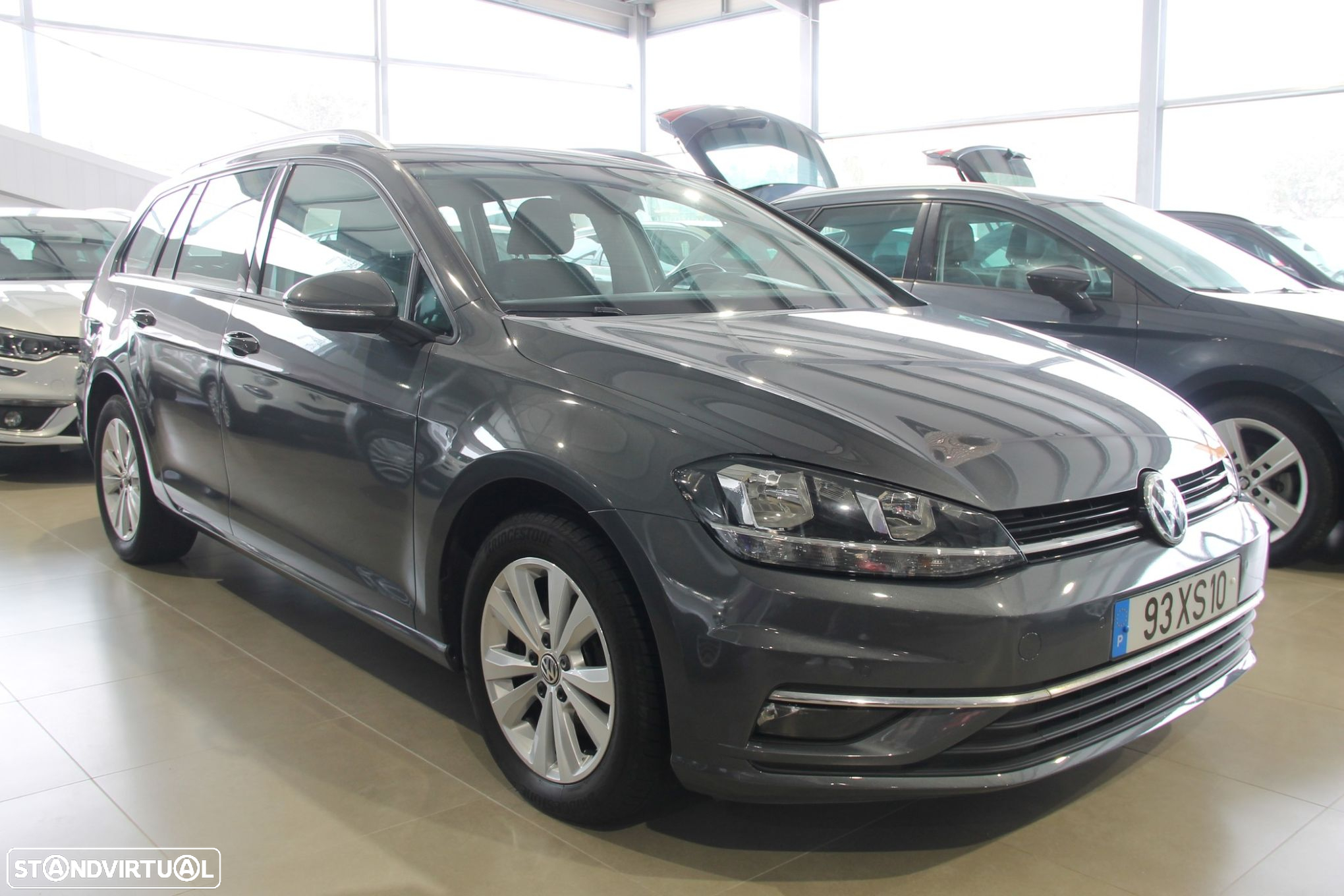 VW Golf 1.6 TDI Confortline - 2
