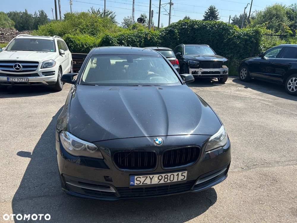BMW Seria 5 528i xDrive Luxury Line - 1
