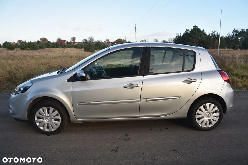 Renault Clio - 9