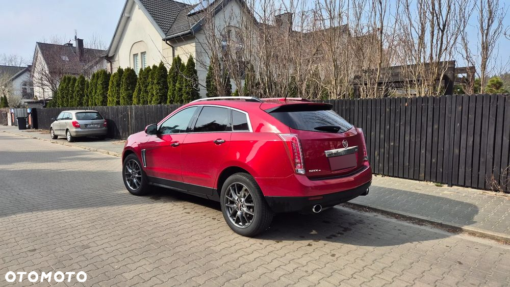 Cadillac SRX - 4