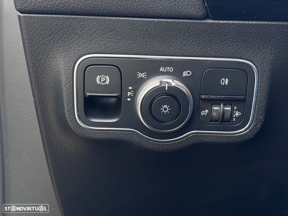 Mercedes-Benz B 180 d 7G-DCT Progressive - 15