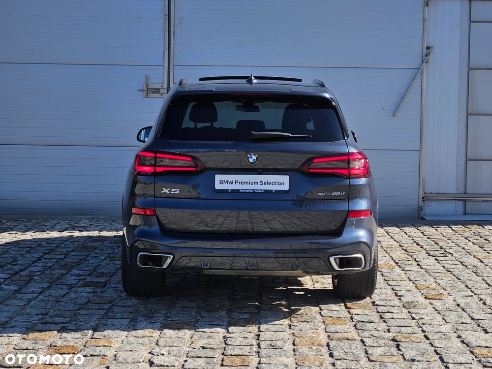 BMW X5 xDrive25d - 17