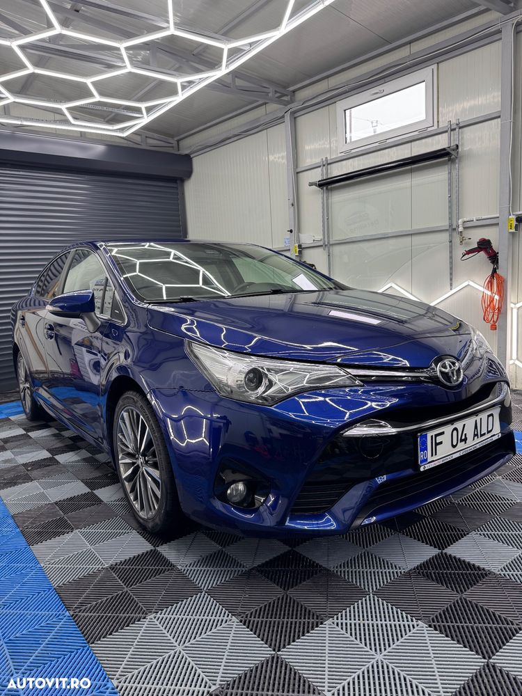 Toyota Avensis 2.0 D-4D Elegance - 3