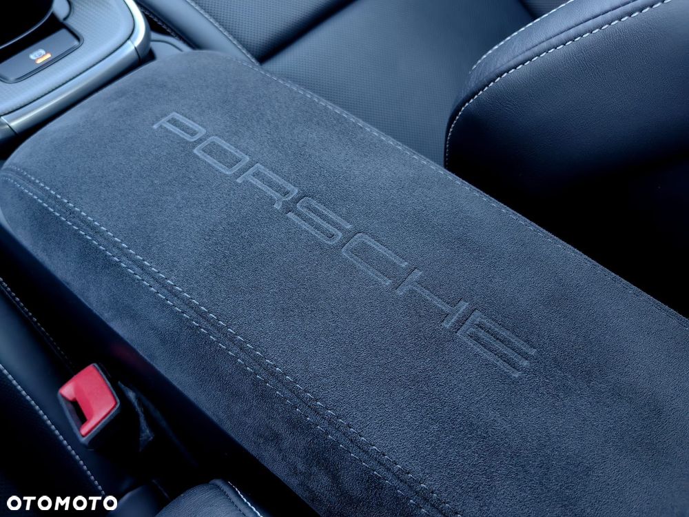 Porsche 911 Carrera S - 16