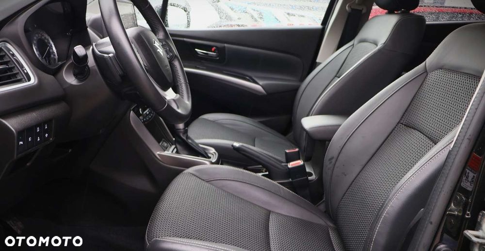 Suzuki SX4 S-Cross - 12