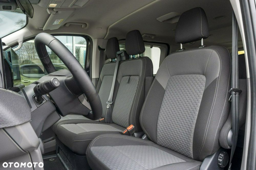 Volkswagen Caravelle - 14
