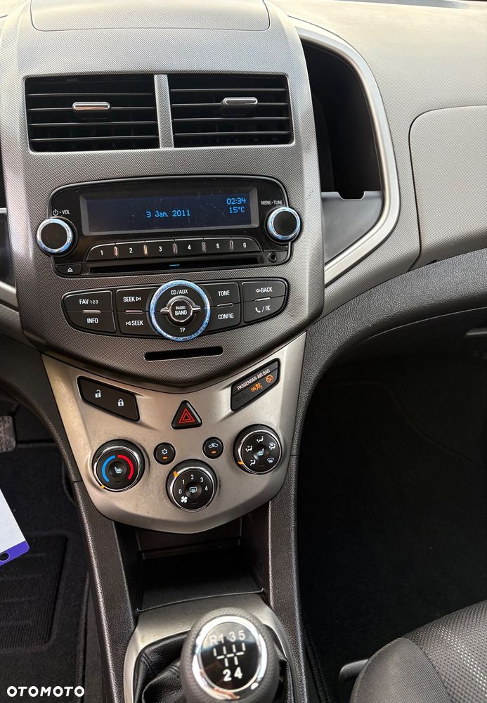 Chevrolet Aveo 1.6 LTZ - 7