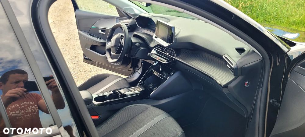 Peugeot 208 Elektromotor 136 GT Pack - 22