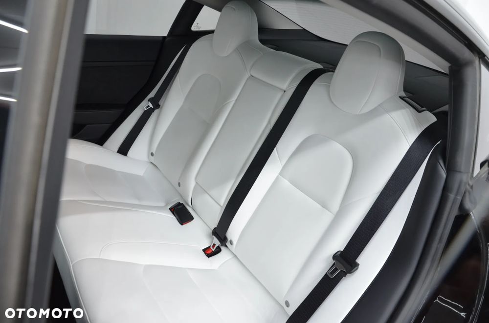 Tesla Model 3 Langstreckenbatterie Allradantrieb Dual Motor Performance - 13