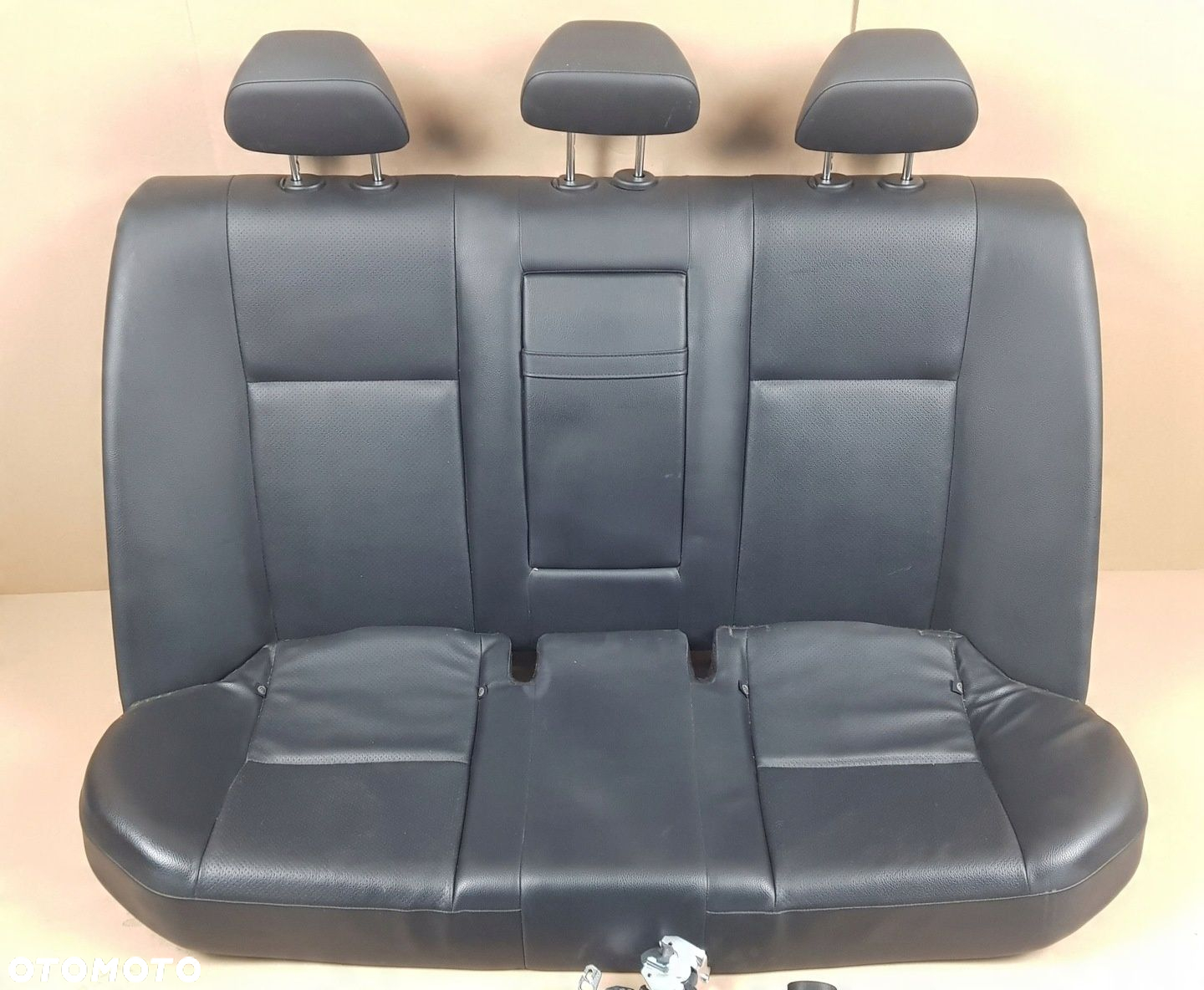 MERCEDES W204 LIFT KANAPA TYLNA TYŁ ORYGINAŁ - 2