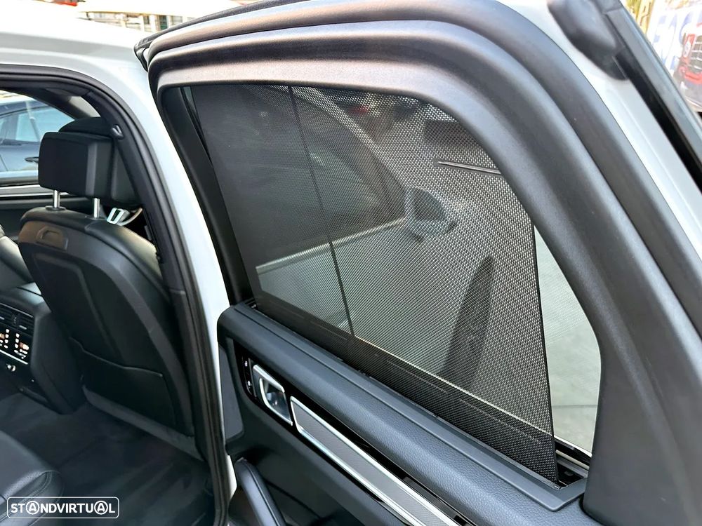 Porsche Cayenne E-Hybrid - 34