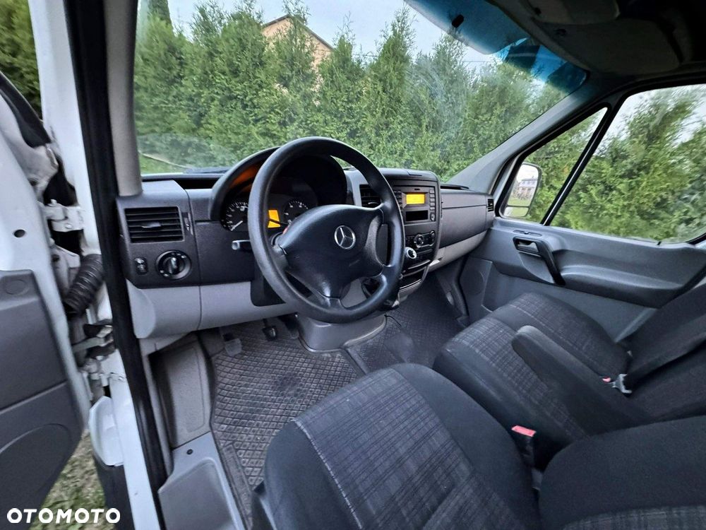 Mercedes-Benz Sprinter - 7