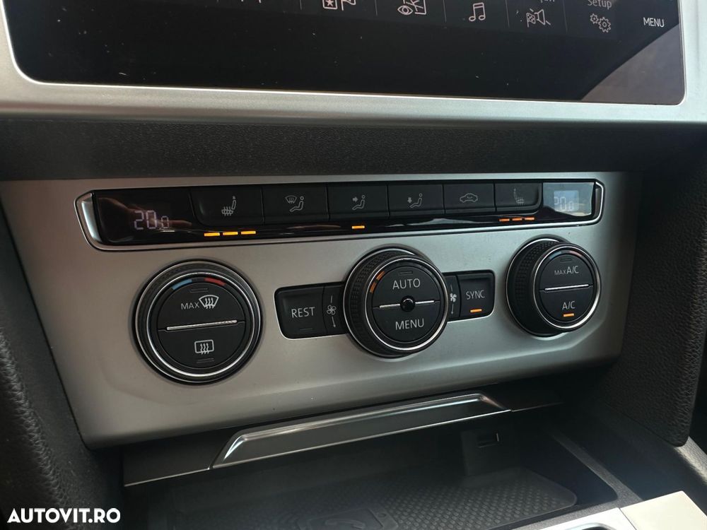 Volkswagen Passat - 20