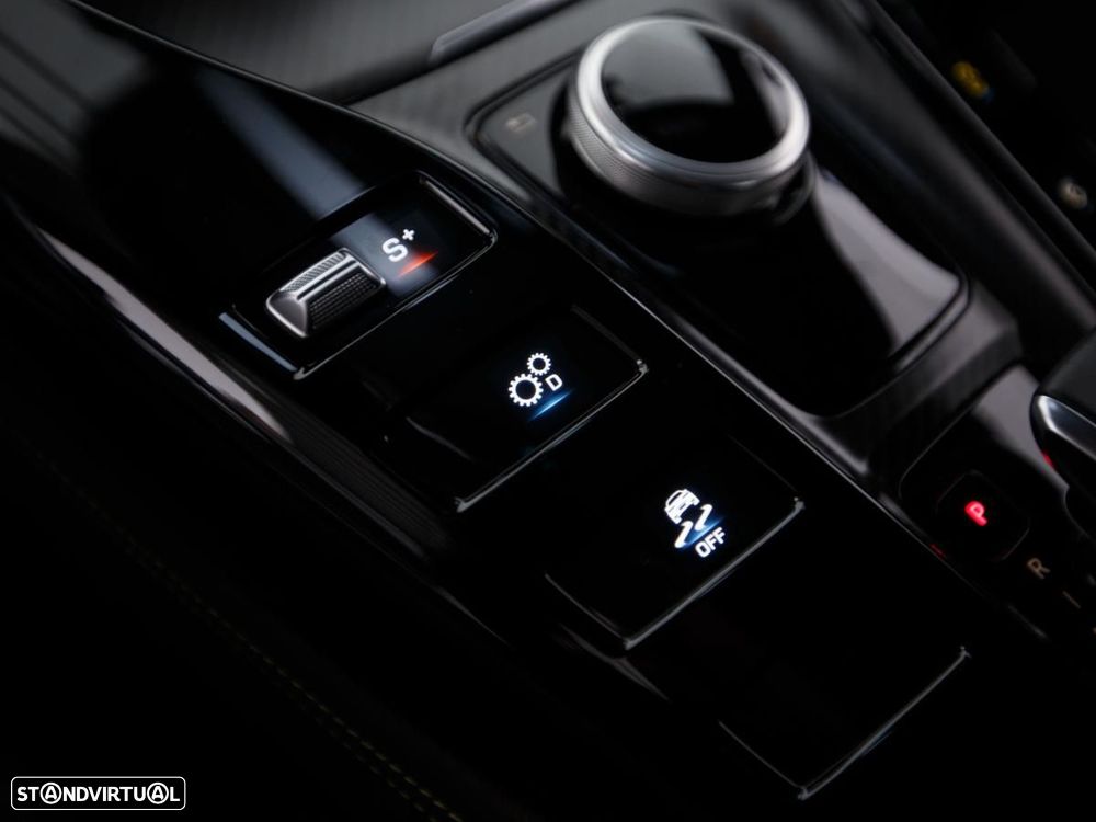 Mercedes-Benz AMG GT R - 29