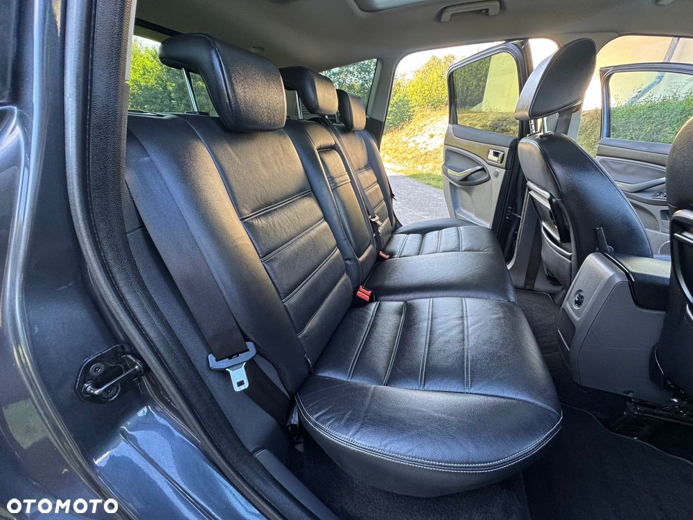 Ford Kuga 2.0 TDCi Titanium - 32