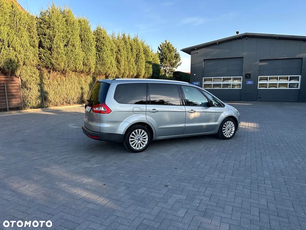 Ford Galaxy 2.0 TDCi Ambiente - 9