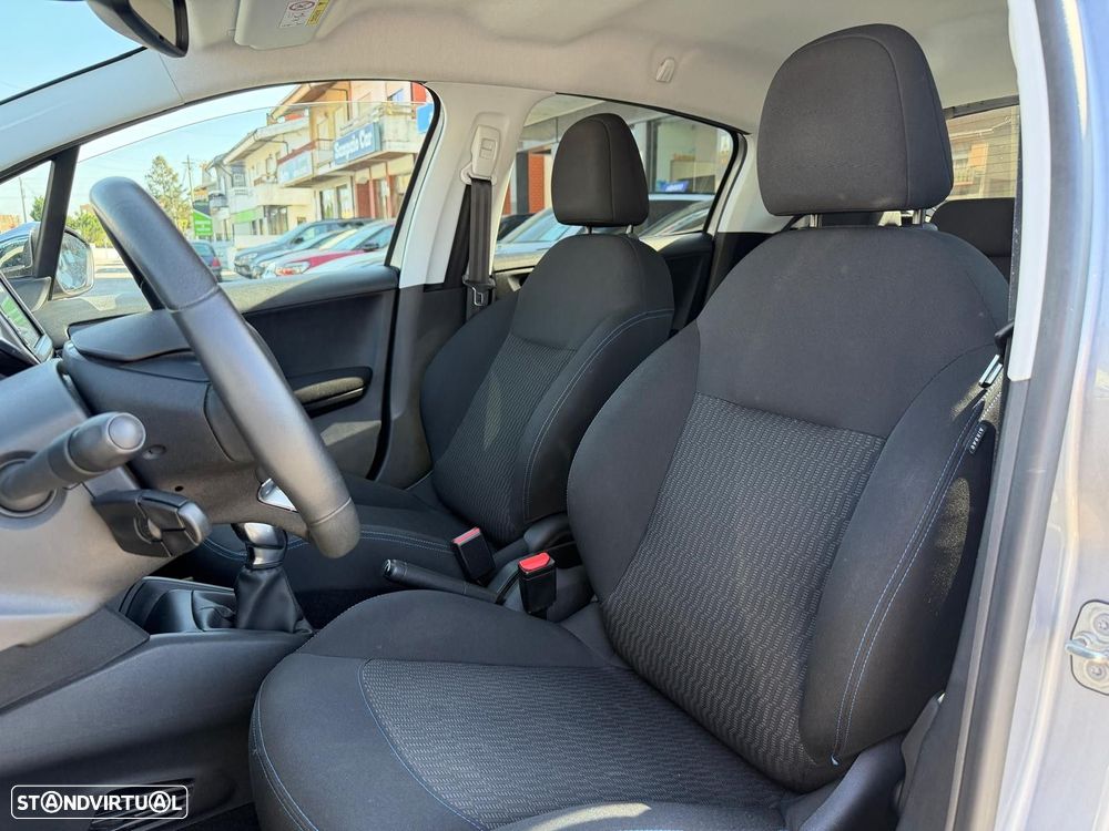 Peugeot 208 1.2 PureTech Signature - 10