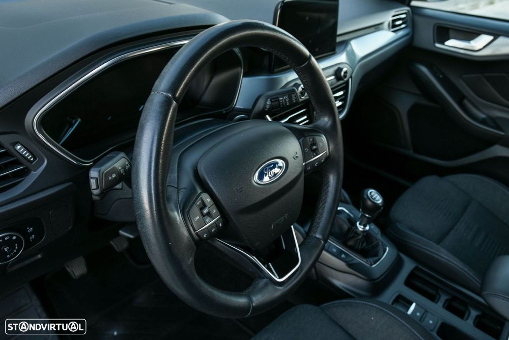 Ford Focus 1.0 EcoBoost Active X - 18