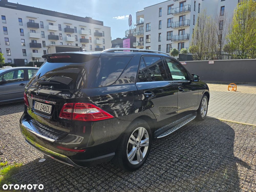 Mercedes-Benz ML - 4
