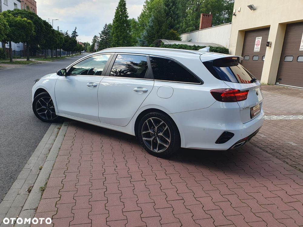Kia Ceed 1.4 T-GDI OPF GT Line - 24