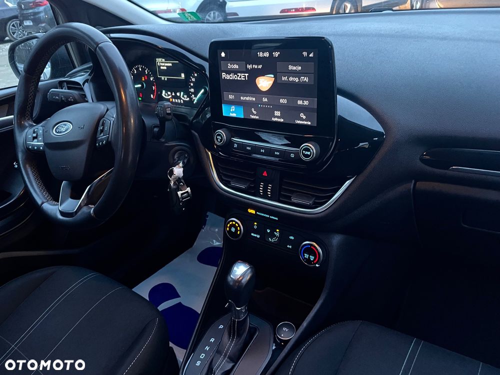 Ford Fiesta - 32