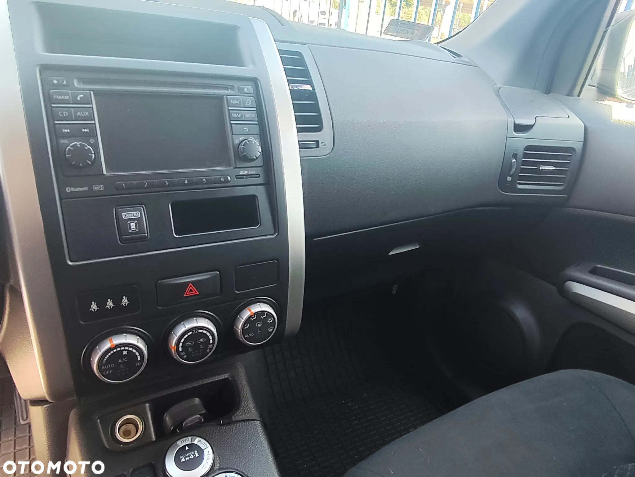 Nissan X-Trail - 16