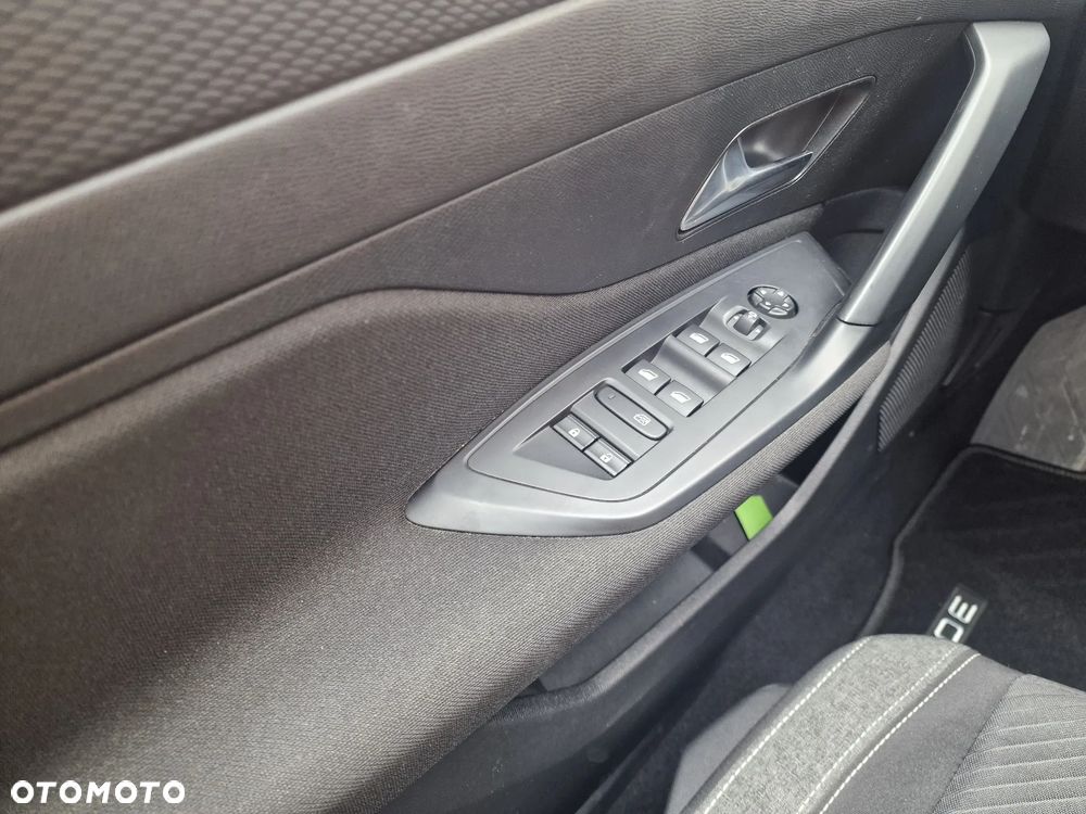 Peugeot 308 1.5 BlueHDi Active Pack S&S EAT8 - 19