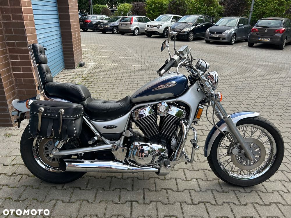 Suzuki Intruder - 4