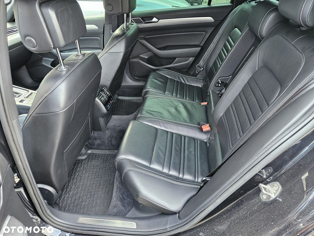 Volkswagen Passat - 21