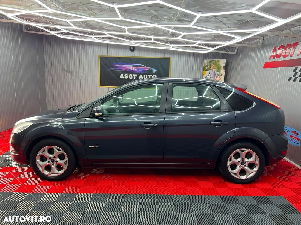 Ford Focus - 20