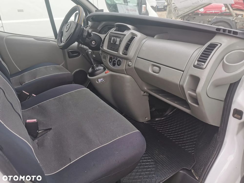 Opel Vivaro - 3